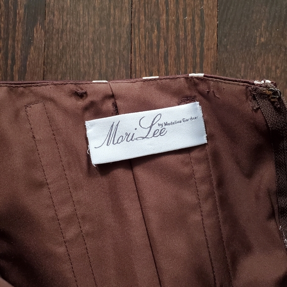 MoriLee dress by Madeleine Gardner - Picture 4 of 9